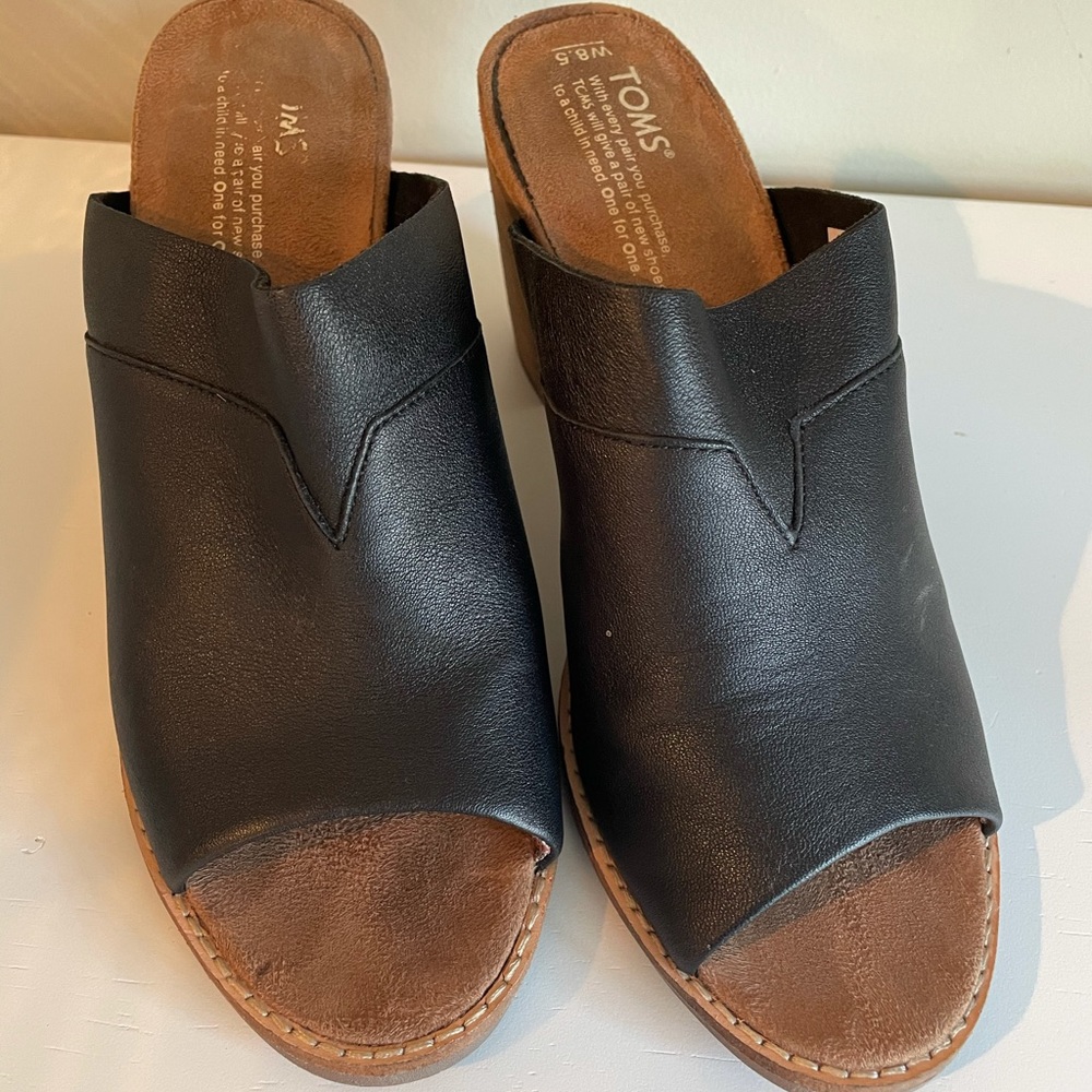 TOMS stacked heel open toe